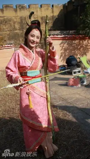 新浪娱乐讯 "嫦娥奔月","后羿射日","吴刚伐桂","玉兔捣药",这几个